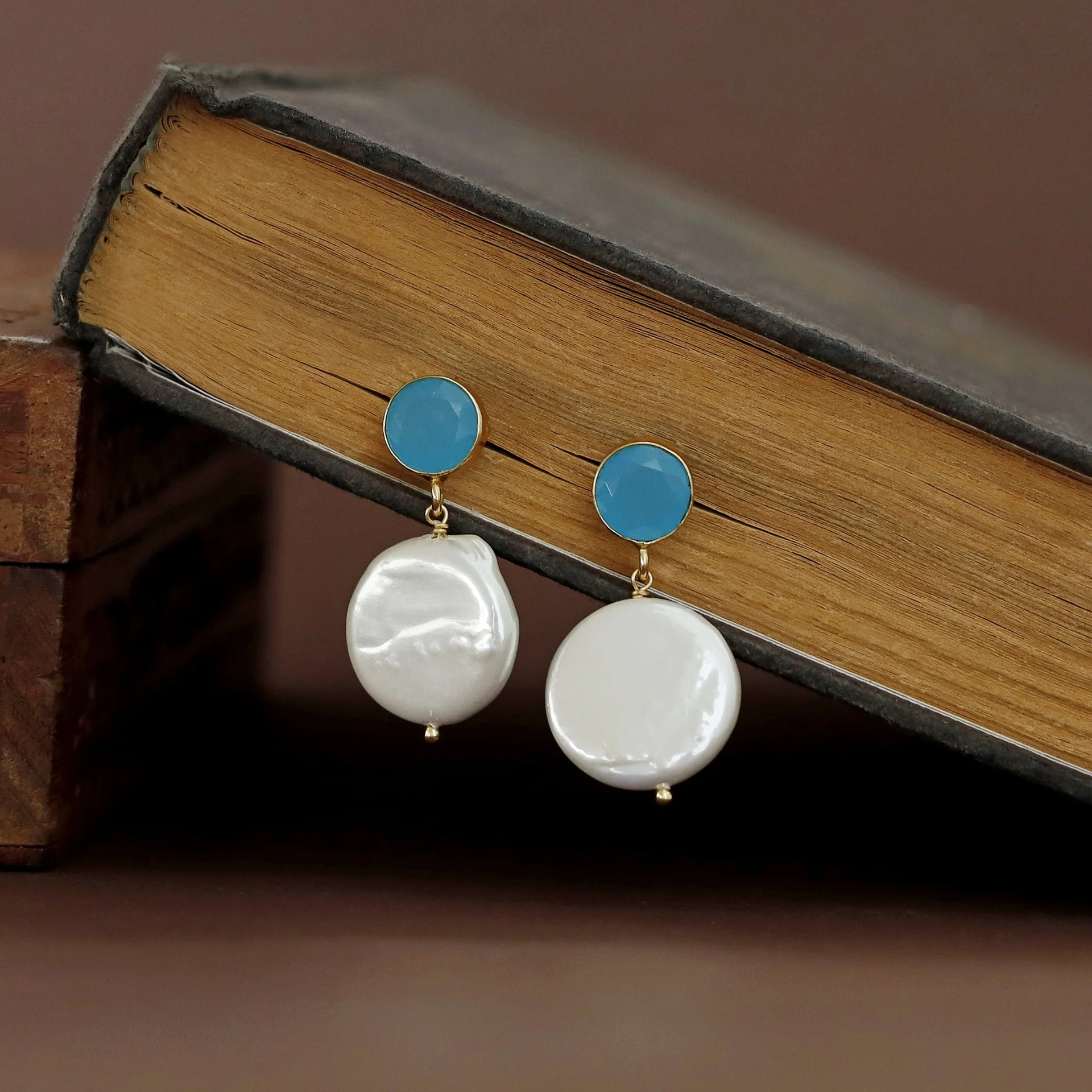 Wilma Golden Glossy Stone + Baroque Earring - Image 14