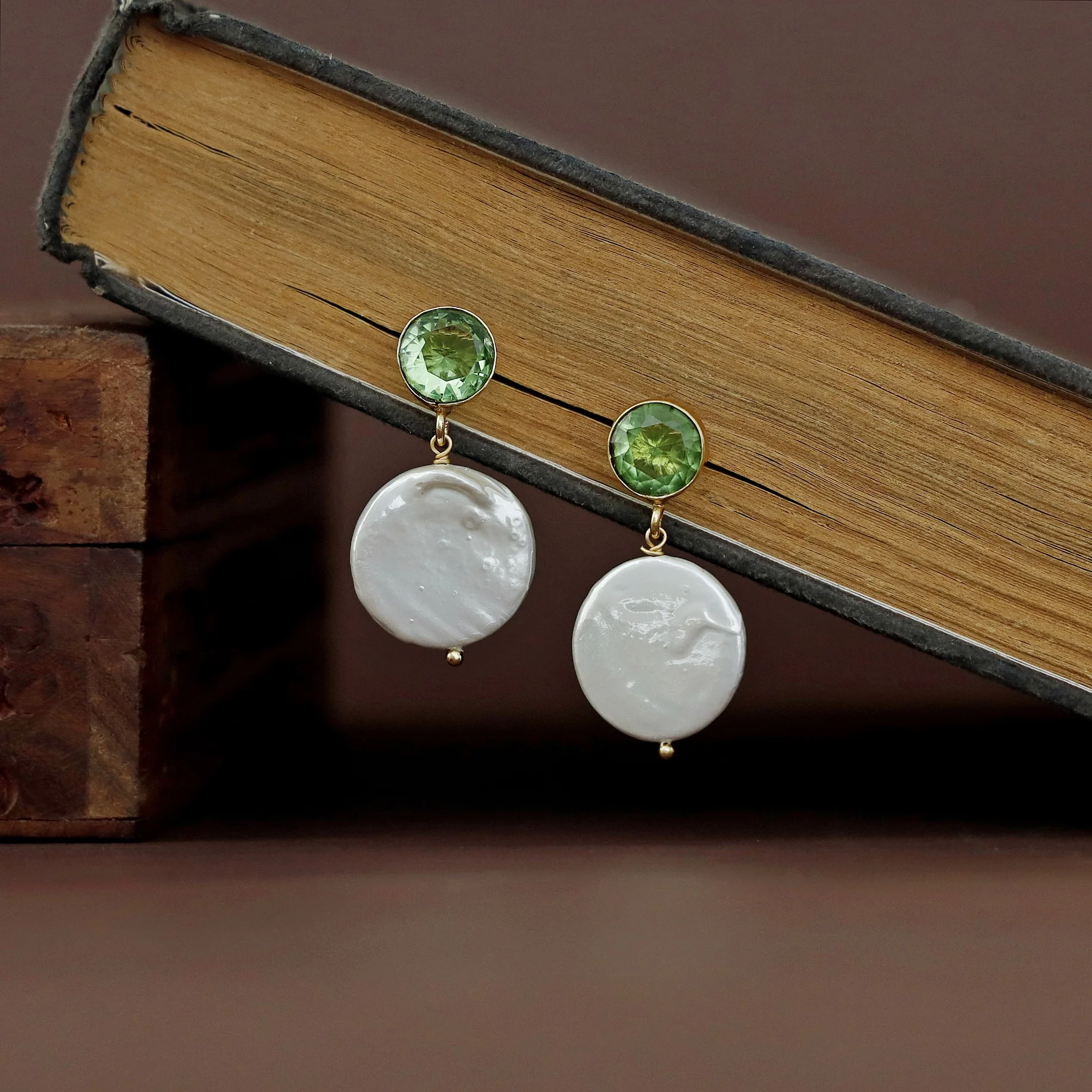 Wilma Golden Glossy Stone + Baroque Earring - Image 2