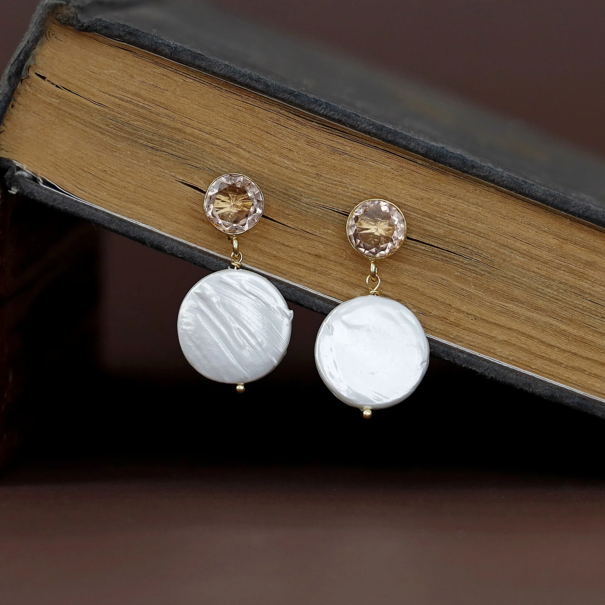 Wilma Golden Glossy Stone + Baroque Earring - Image 6