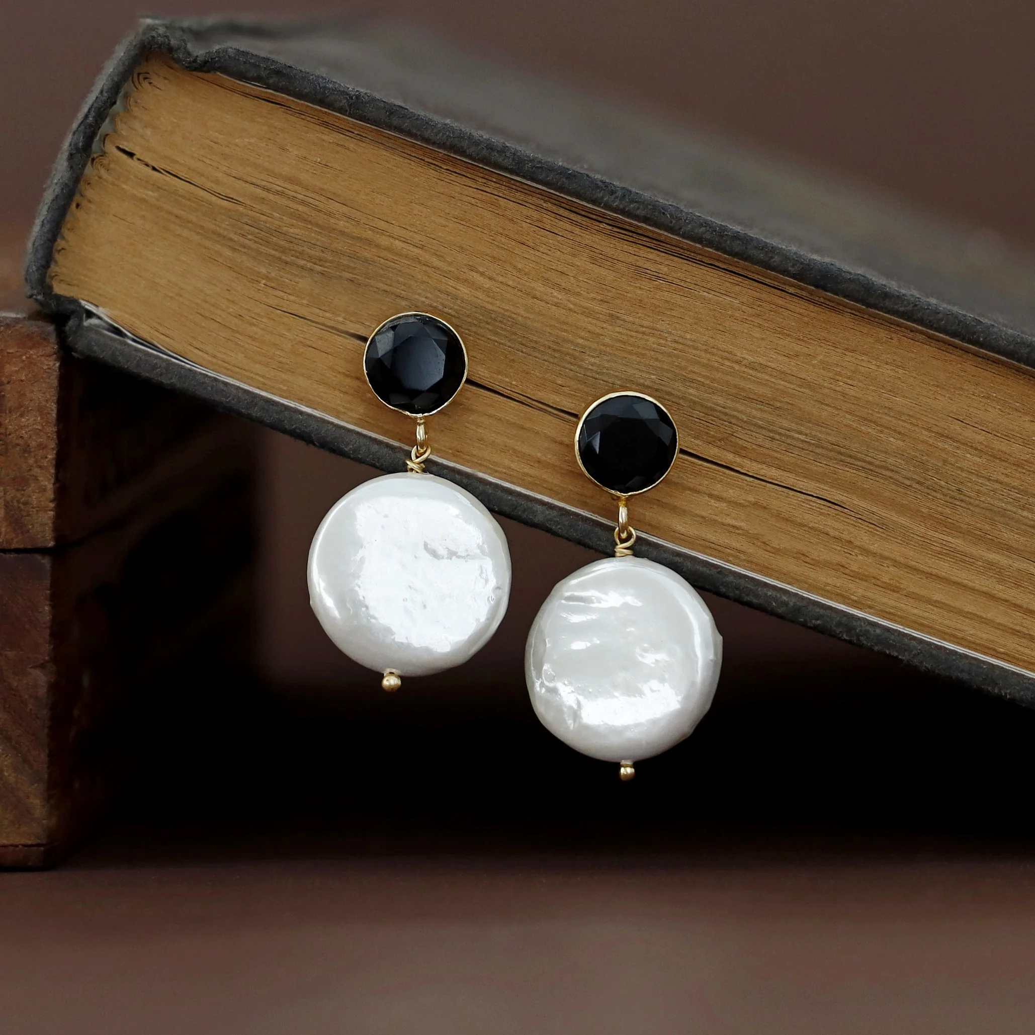 Wilma Golden Glossy Stone + Baroque Earring - Image 8