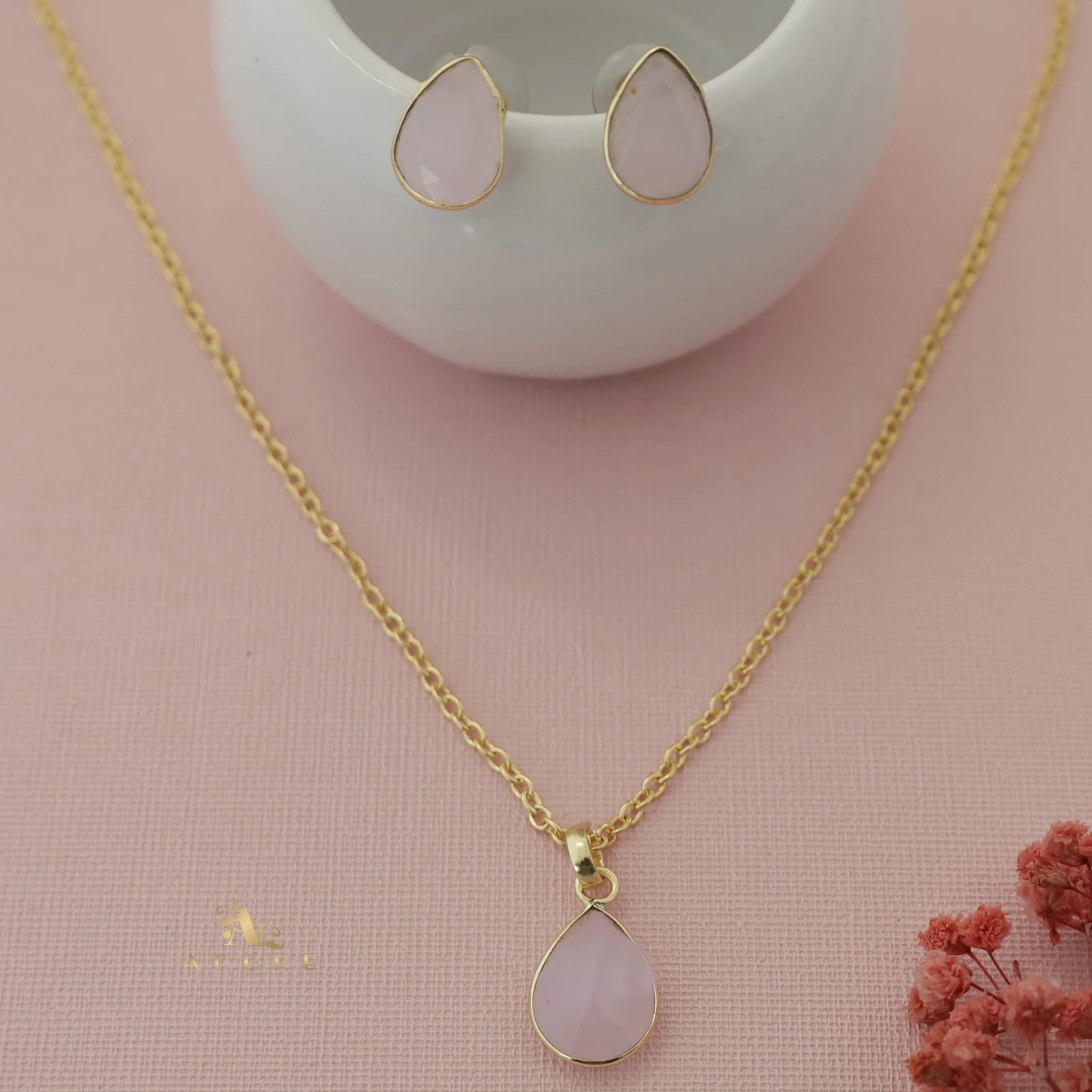 Seira Glossy Drop Neckpiece With Stud - Image 5