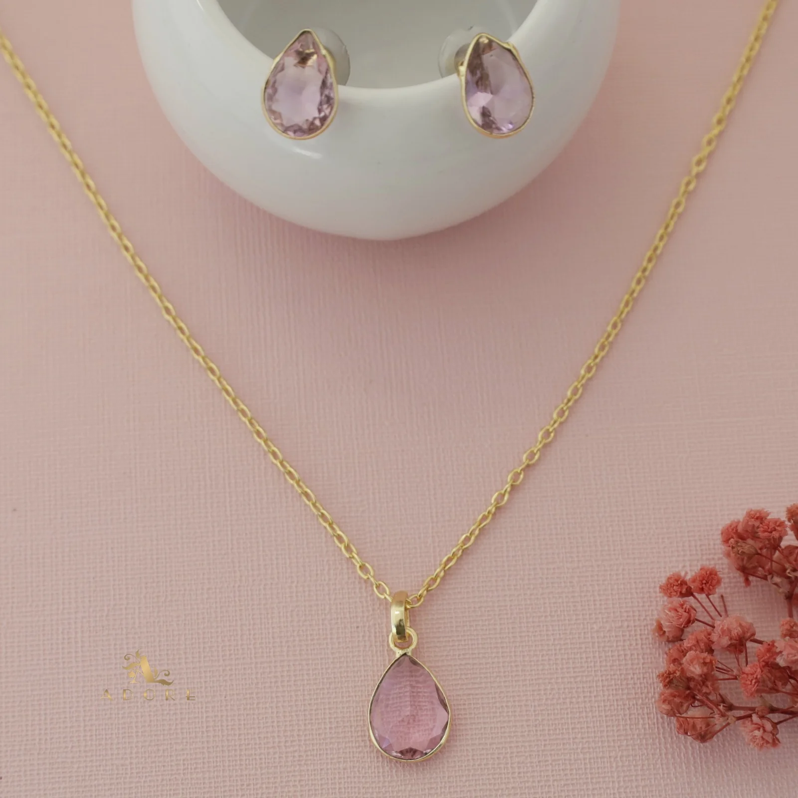 Seira Glossy Drop Neckpiece With Stud - Image 7