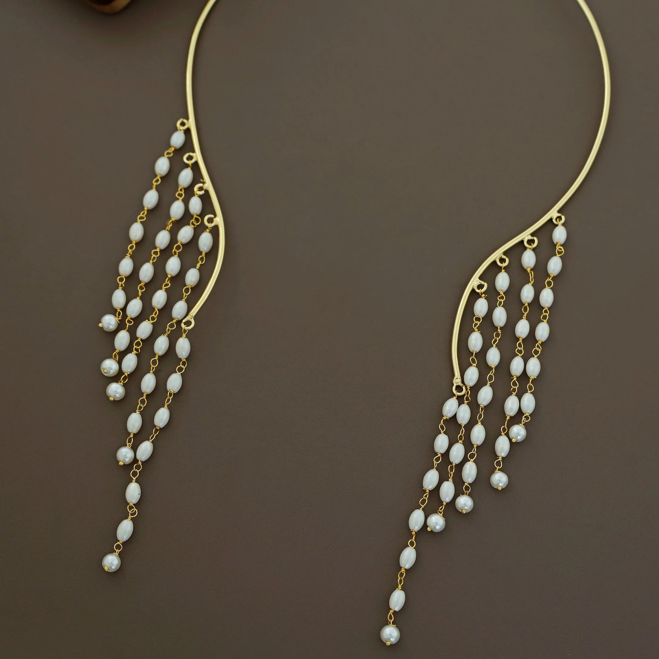 Ahaana Golden Chain Pearl Neck Cuff - Image 6