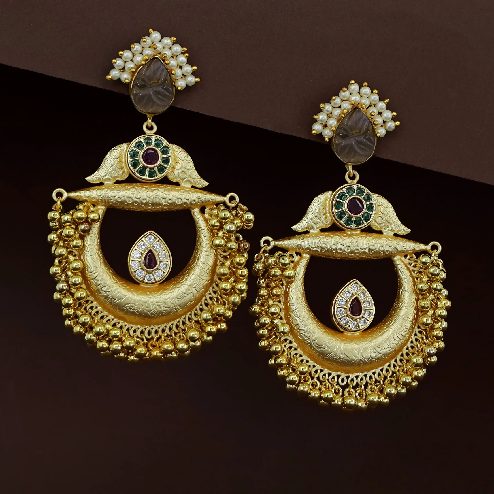 Yadavi Golden Ghungroo Cluster Pearl Earring - Image 3