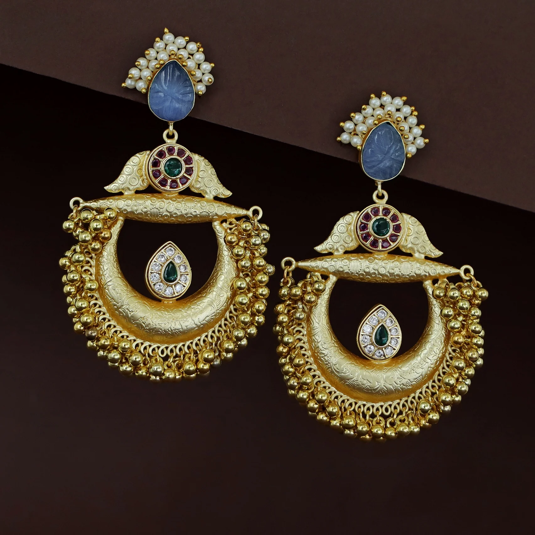 Yadavi Golden Ghungroo Cluster Pearl Earring - Image 4