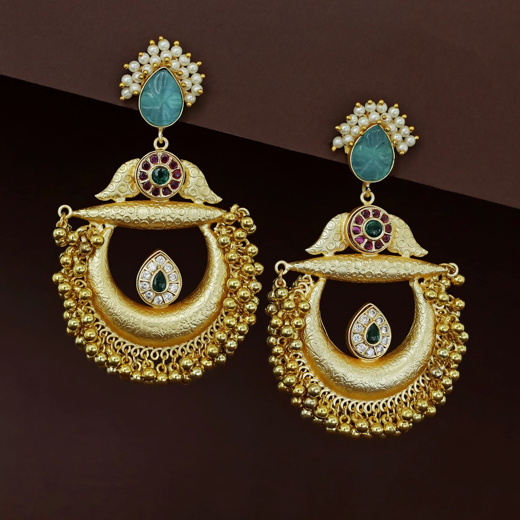 Yadavi Golden Ghungroo Cluster Pearl Earring - Image 5