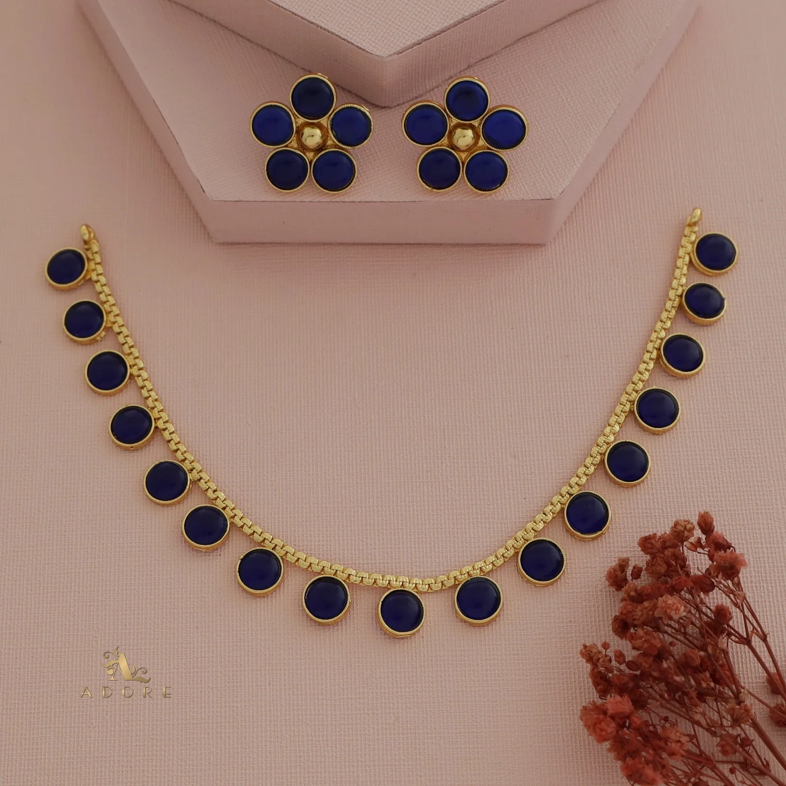 Yashi Glossy Round Neckpiece With Flower Stud (Colour Options) - Image 12
