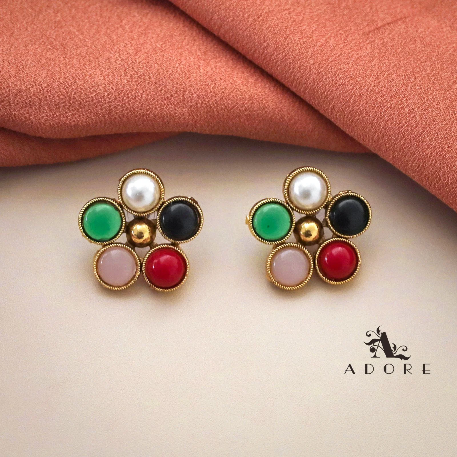 Yashi Glossy Round Neckpiece With Flower Stud (Colour Options) - Image 20