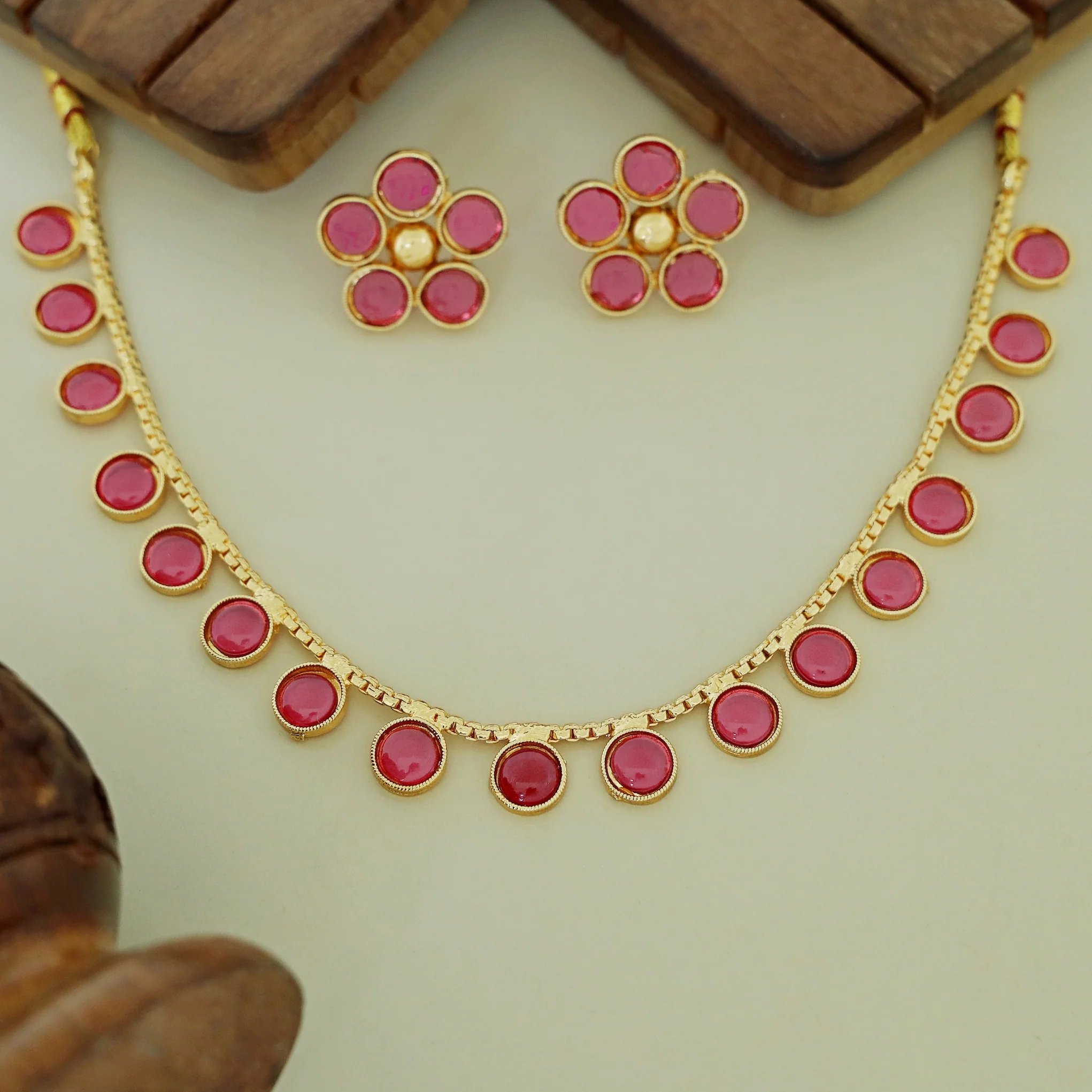 Yashi Glossy Round Neckpiece With Flower Stud (Colour Options) - Image 3