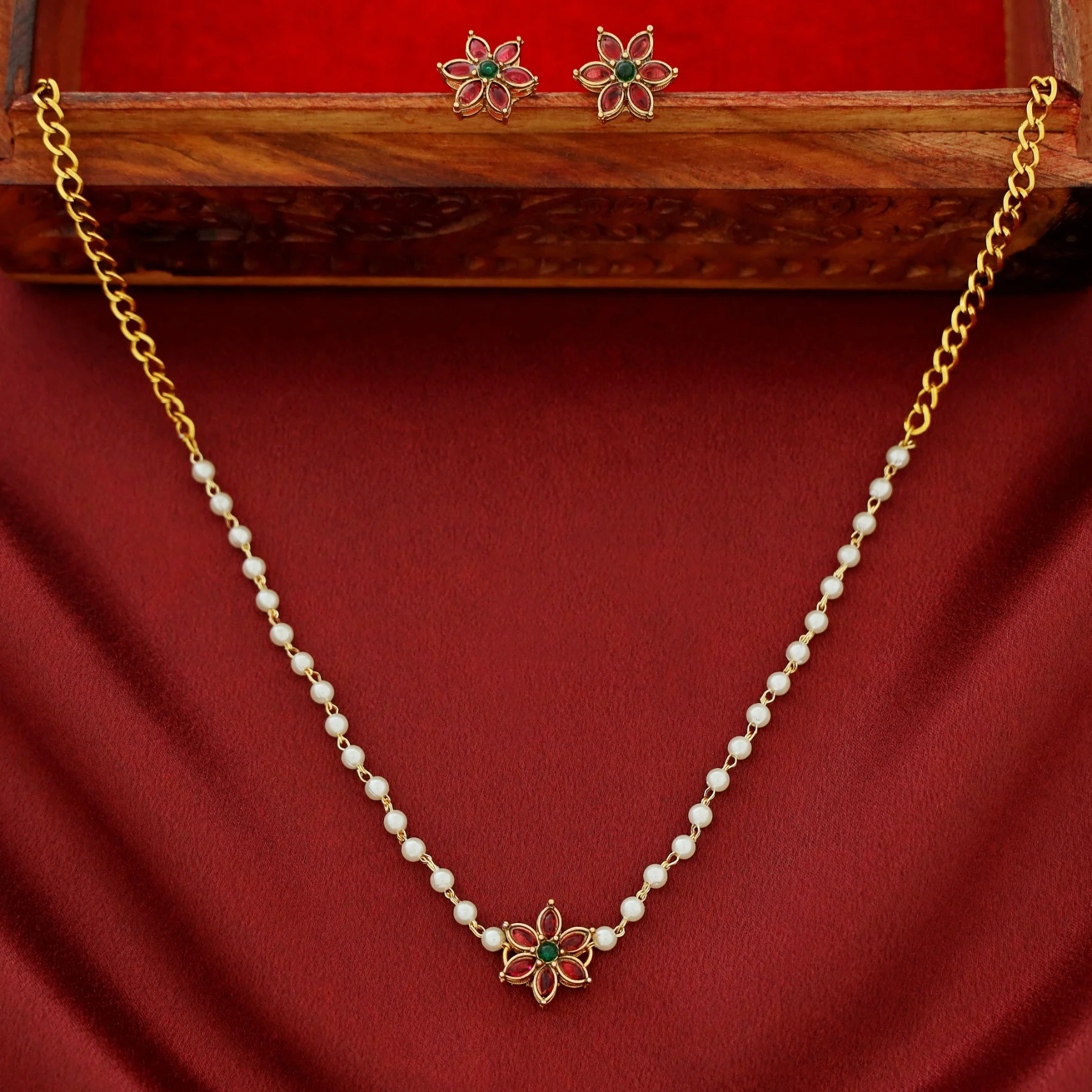 Yashvitha Flower Pearl Choker with Earring - Image 3