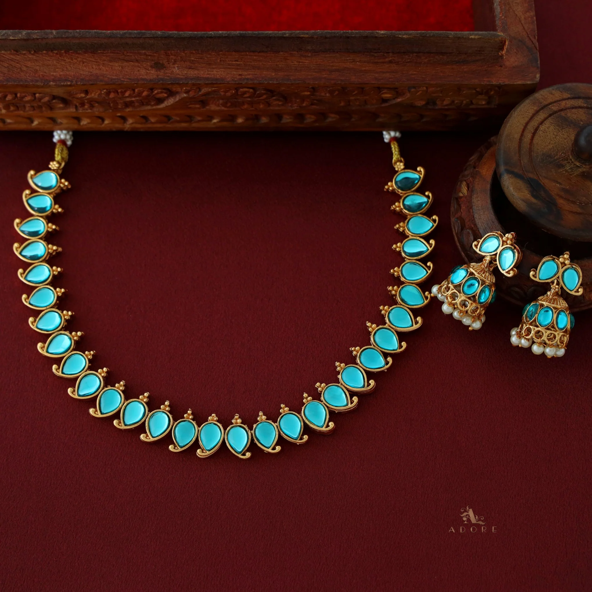 Yashwasi Neckpiece With Earring - Image 17