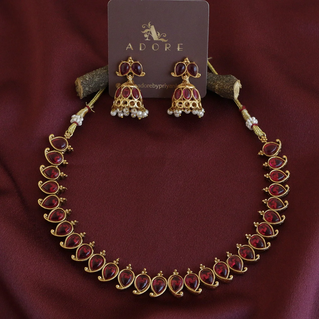 Yashwasi Neckpiece With Earring - Image 5