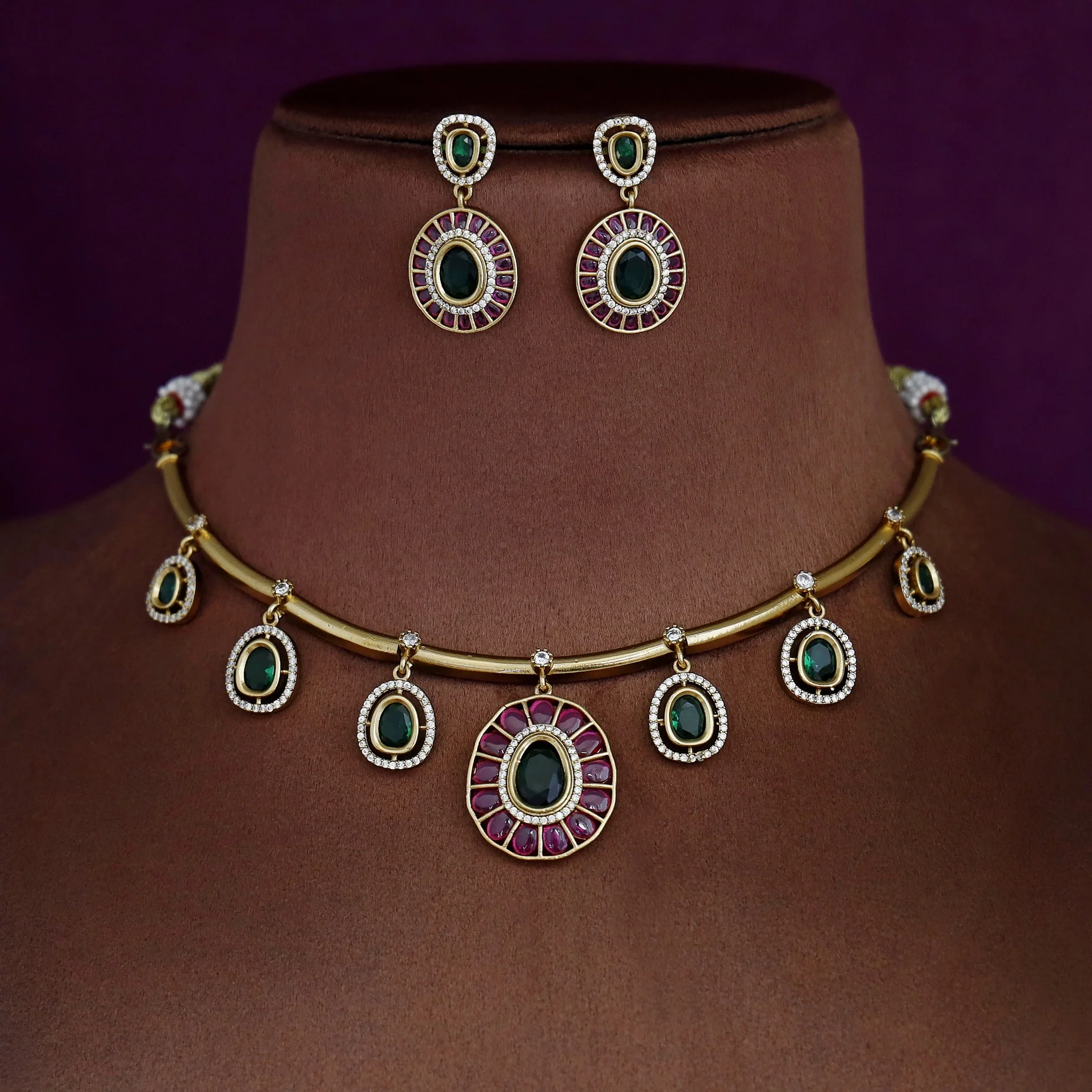 Yukha AD stone Stiff Short Neckpiece With Earring - Image 2