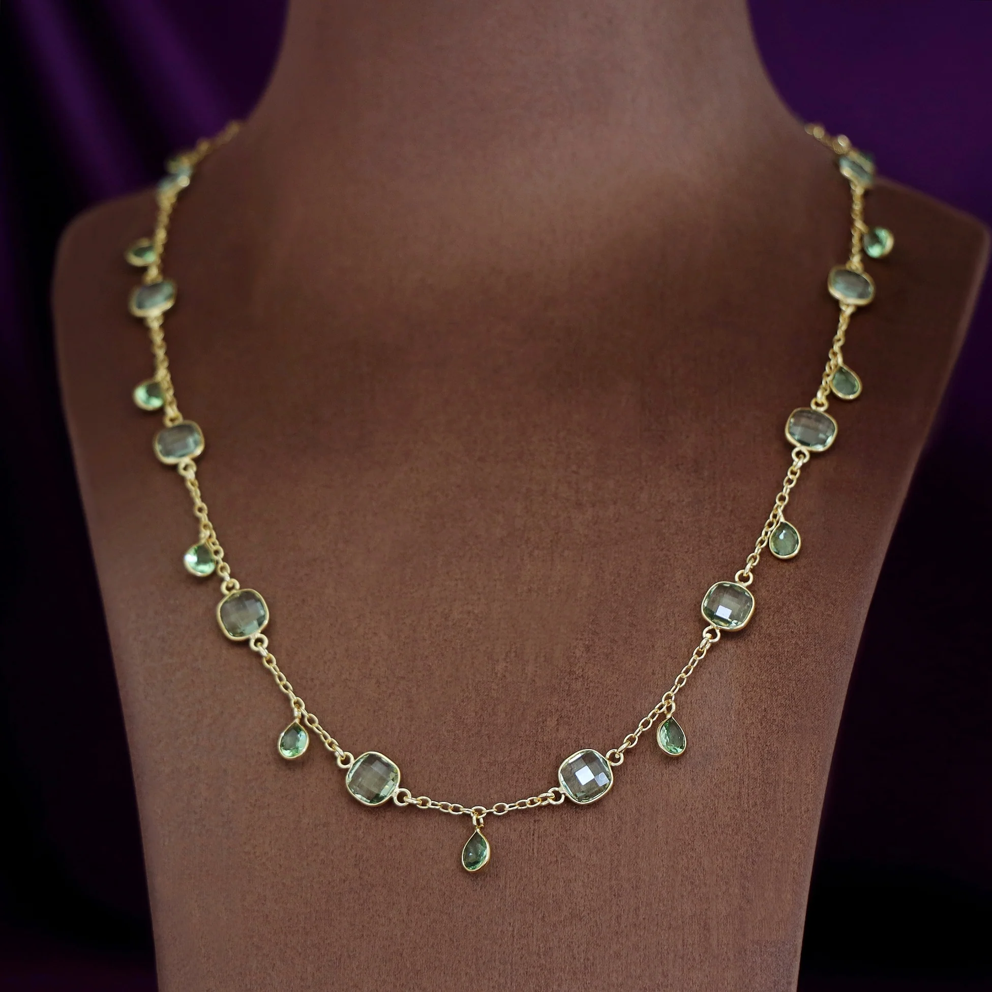 Yusra Multishape Glossy Neckpiece - Image 7