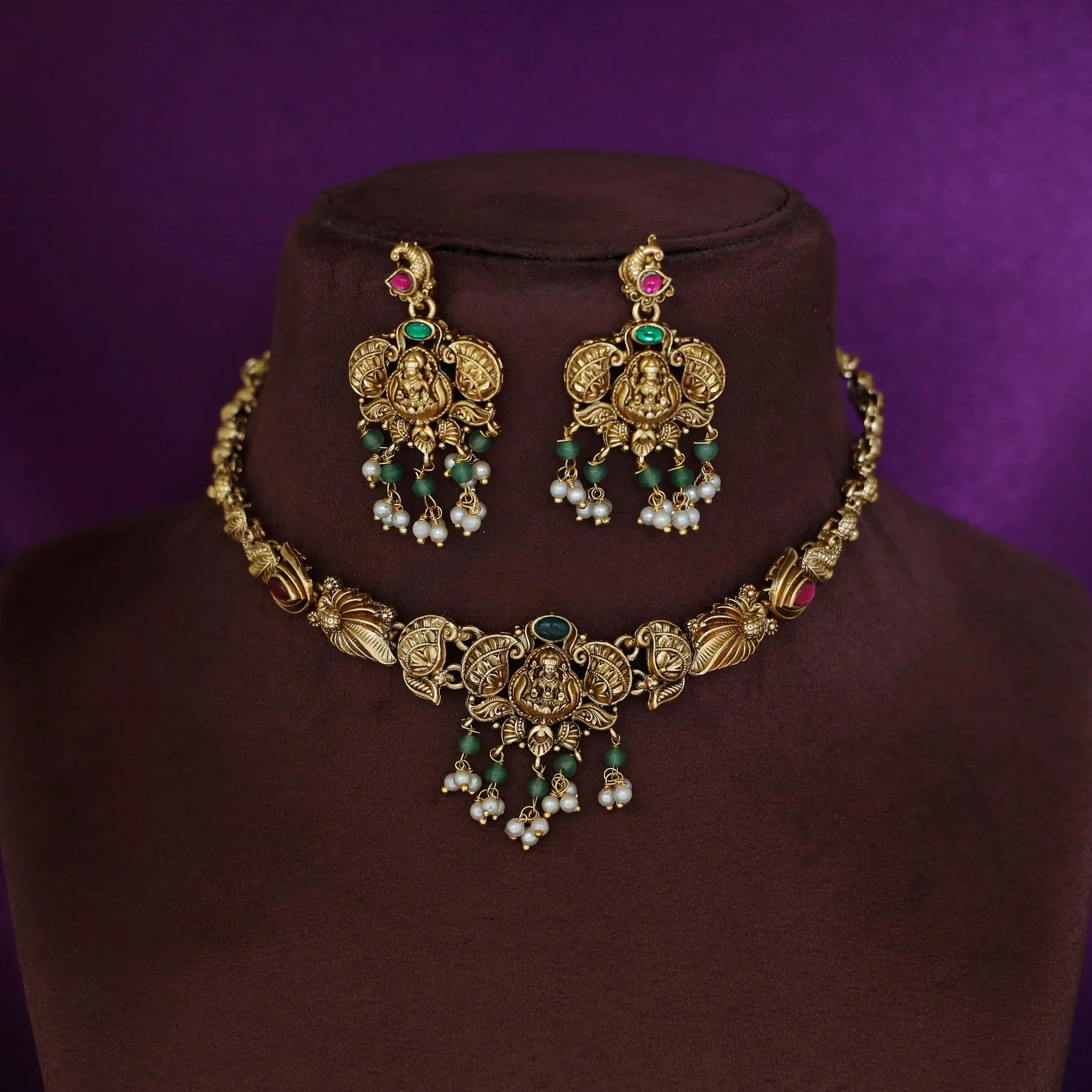 Yutika Mayura Devi Short Neckpiece With Earring - Image 2
