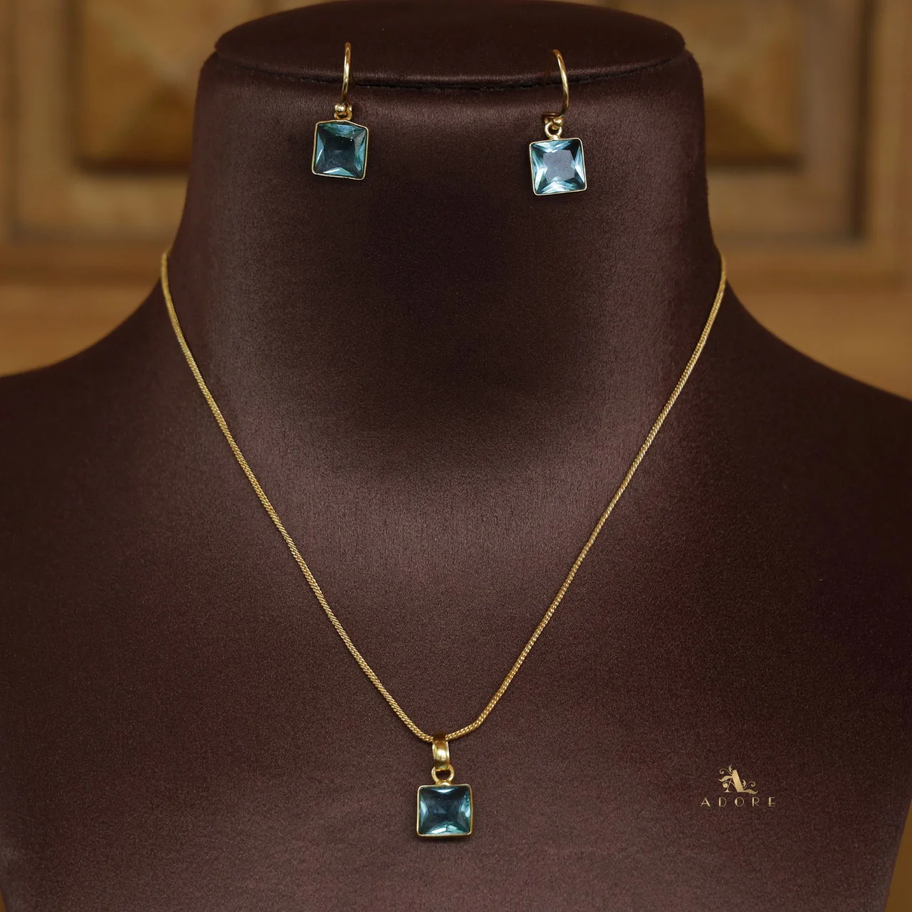 Zansi Glossy Square Drop Neckpiece With Drop - Image 15
