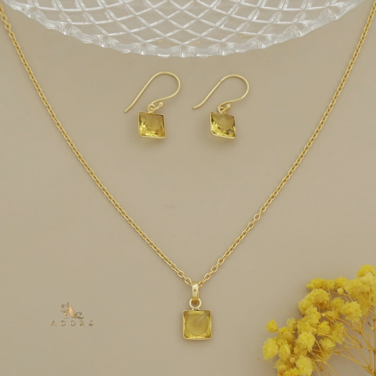 Zansi Glossy Square Drop Neckpiece With Drop - Image 7
