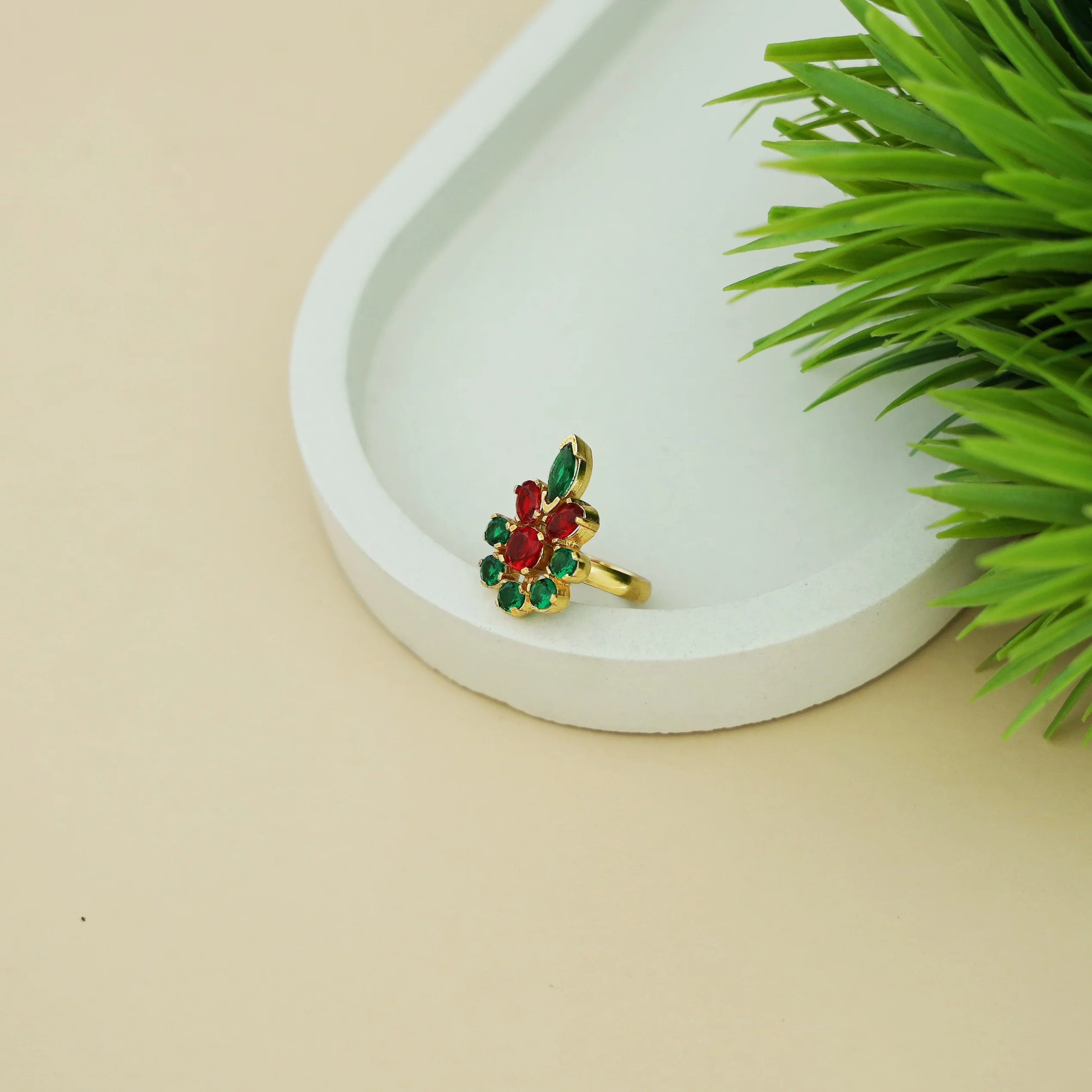 Zara Golden Flower Glossy Stone Ring - Image 3
