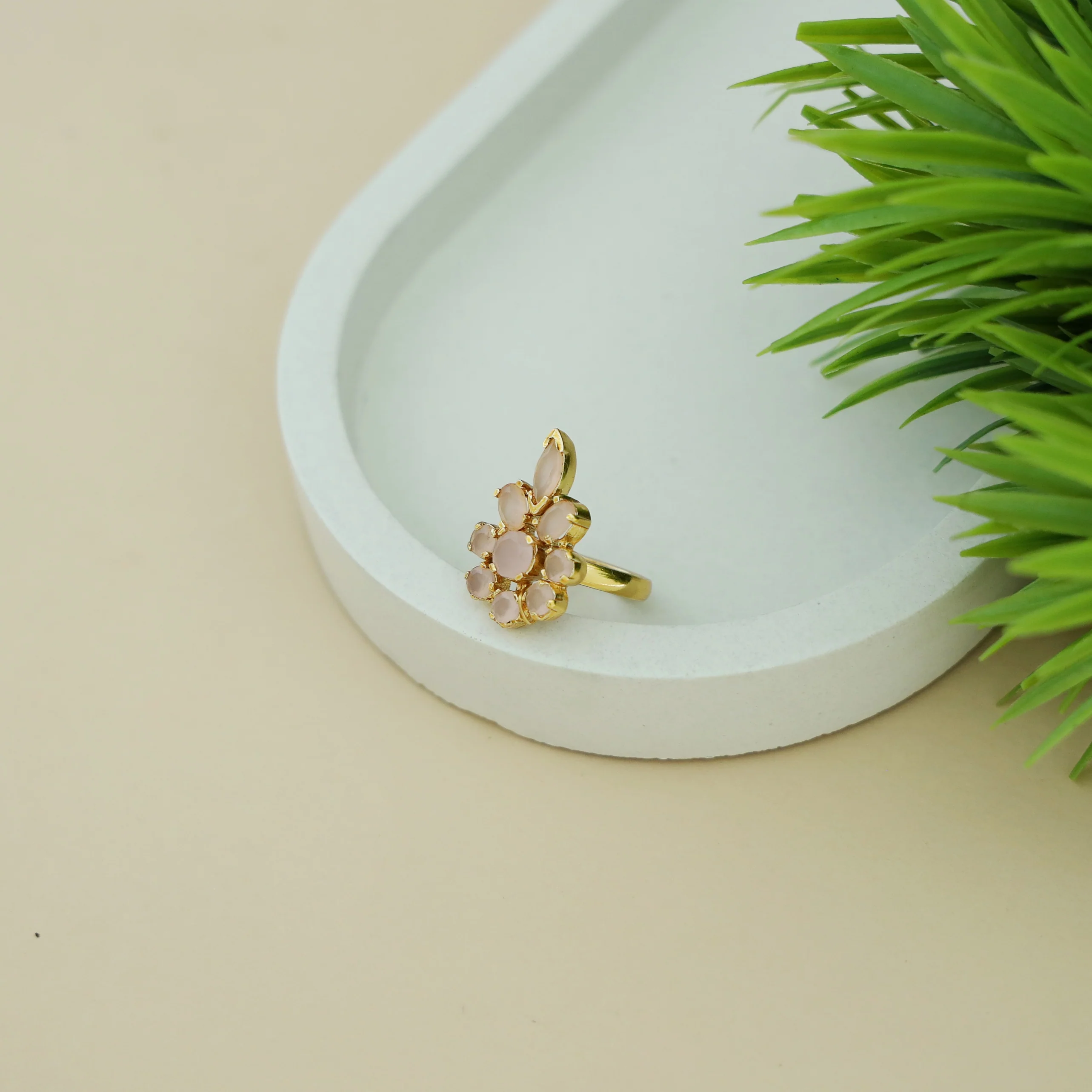 Zara Golden Flower Glossy Stone Ring - Image 5