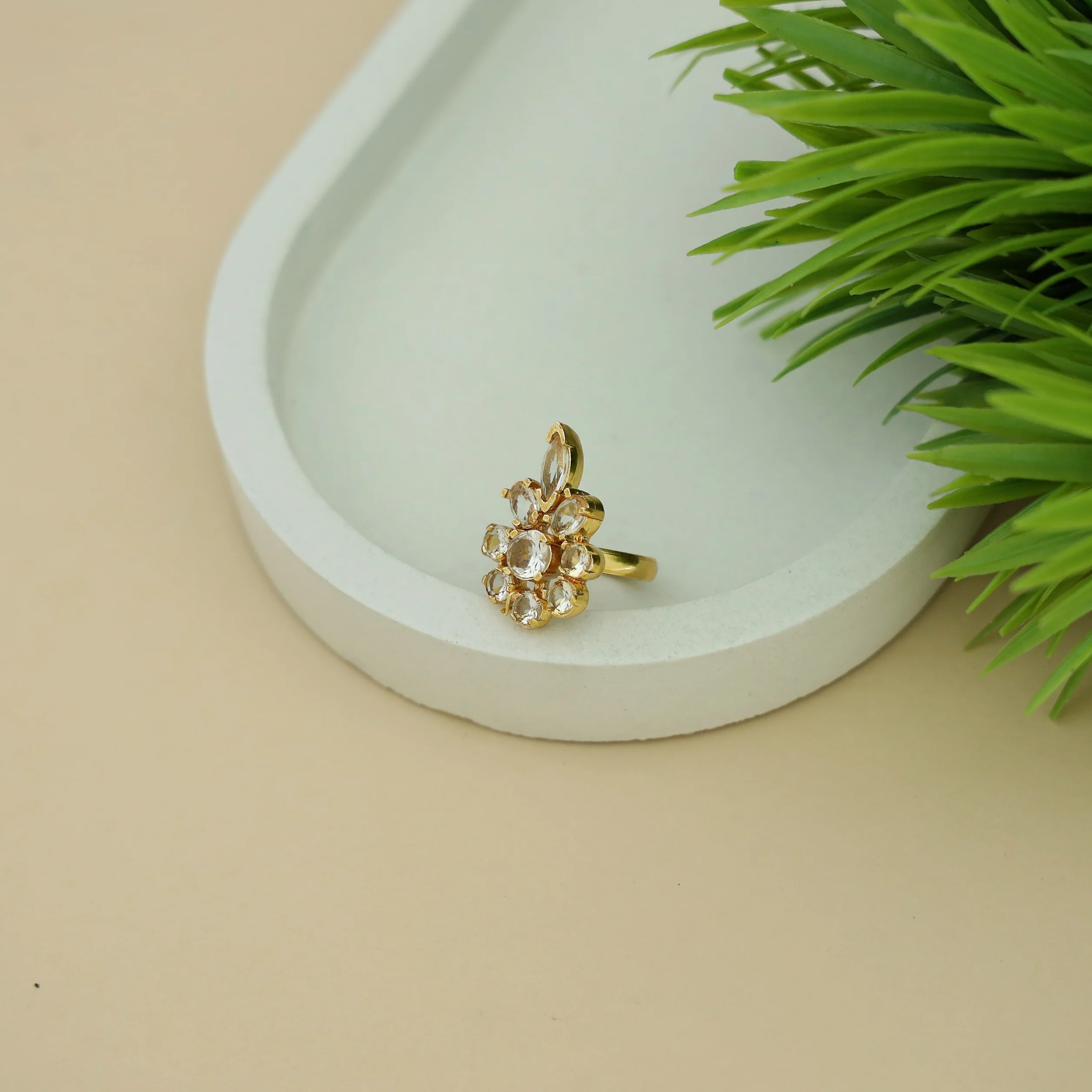 Zara Golden Flower Glossy Stone Ring - Image 6