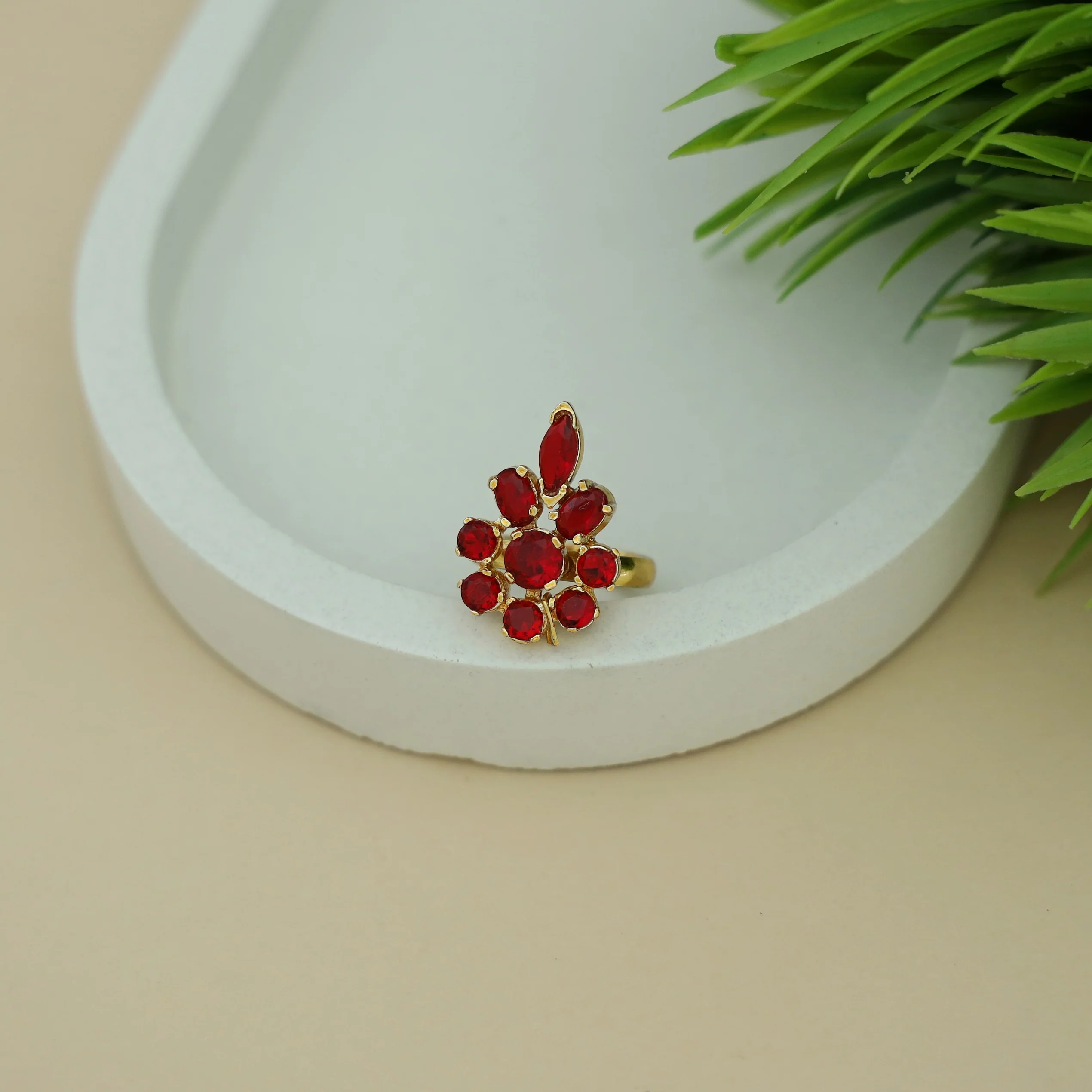Zara Golden Flower Glossy Stone Ring - Image 8