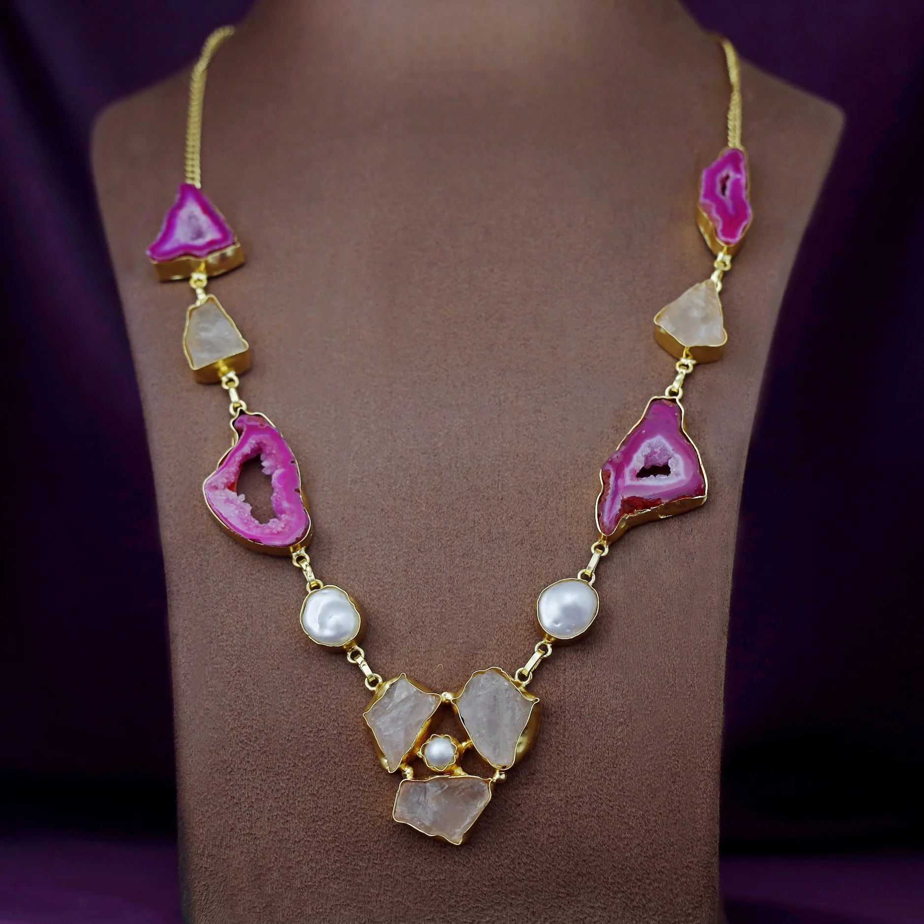 Zarela Agate + Raw Stone + Baroque Pearl Neckpiece - Image 3