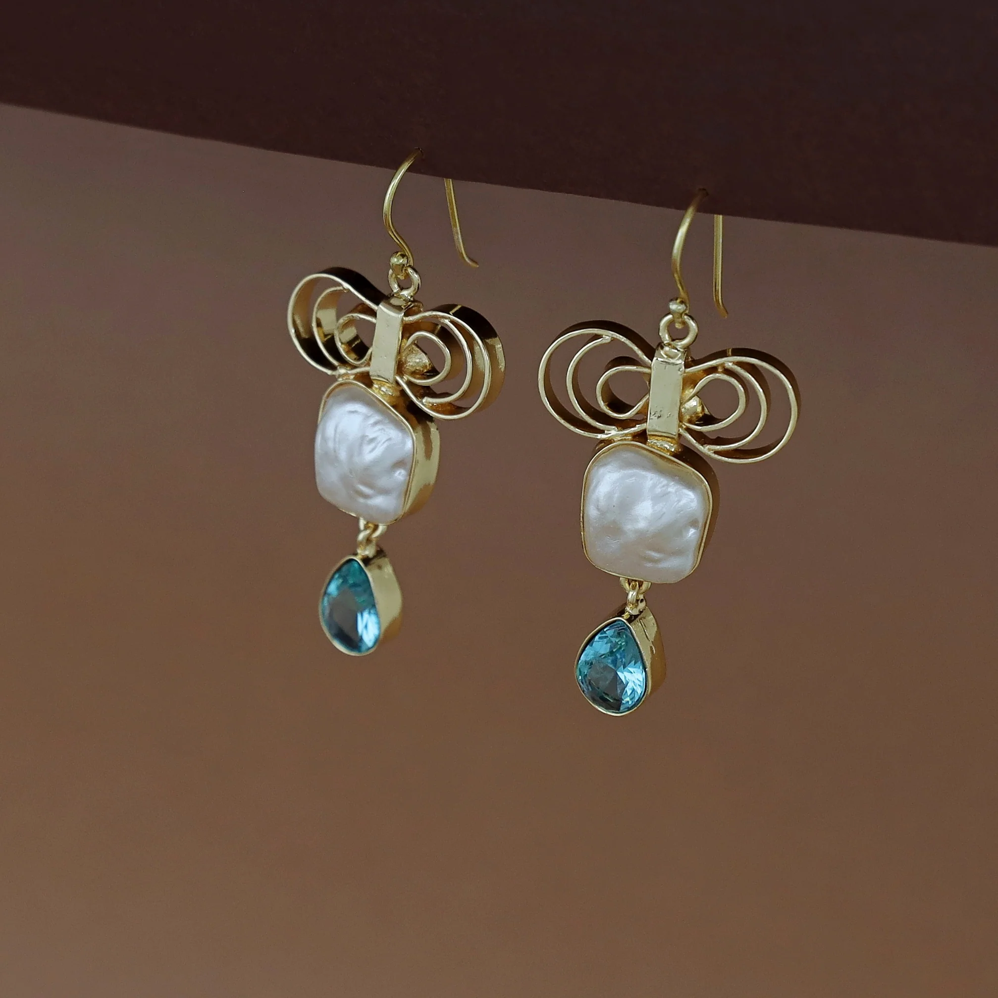 Zendaya Golden Baw Baroque Glossy Drop - Image 10