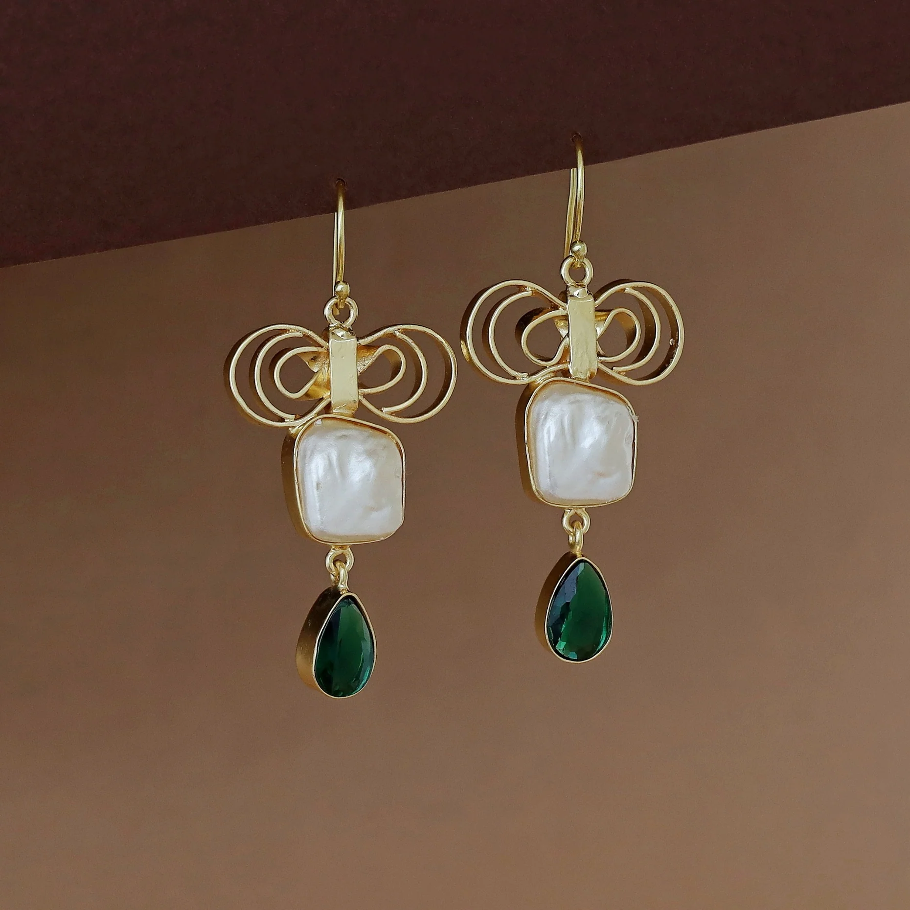 Zendaya Golden Baw Baroque Glossy Drop - Image 3