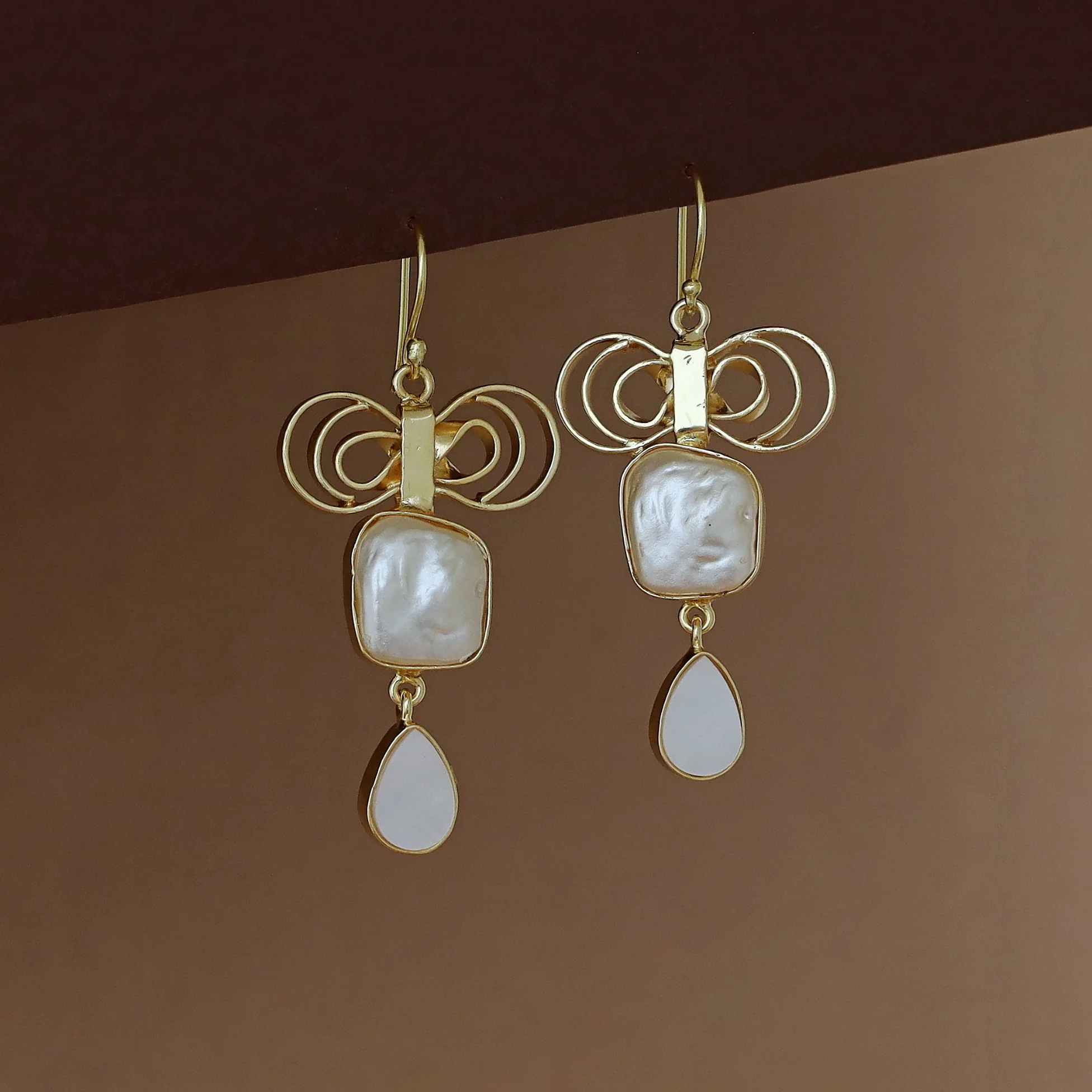 Zendaya Golden Baw Baroque Glossy Drop - Image 7