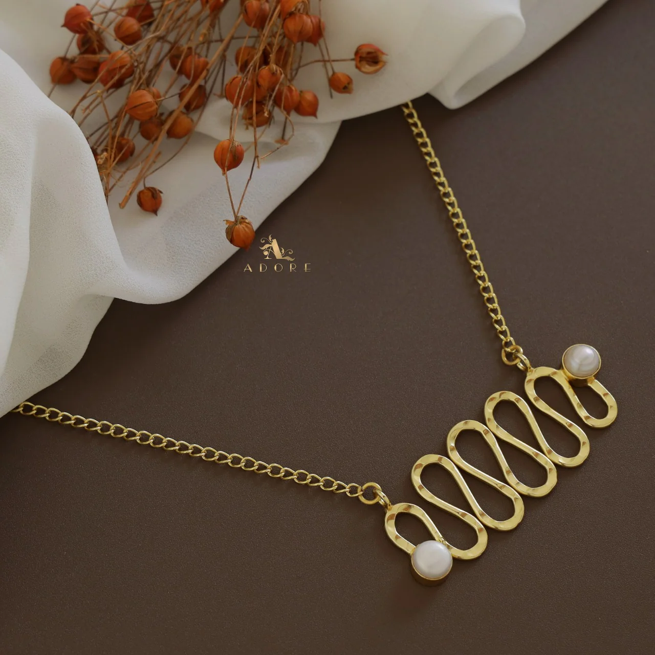 ZigZag Pearl Neckpiece - Image 2
