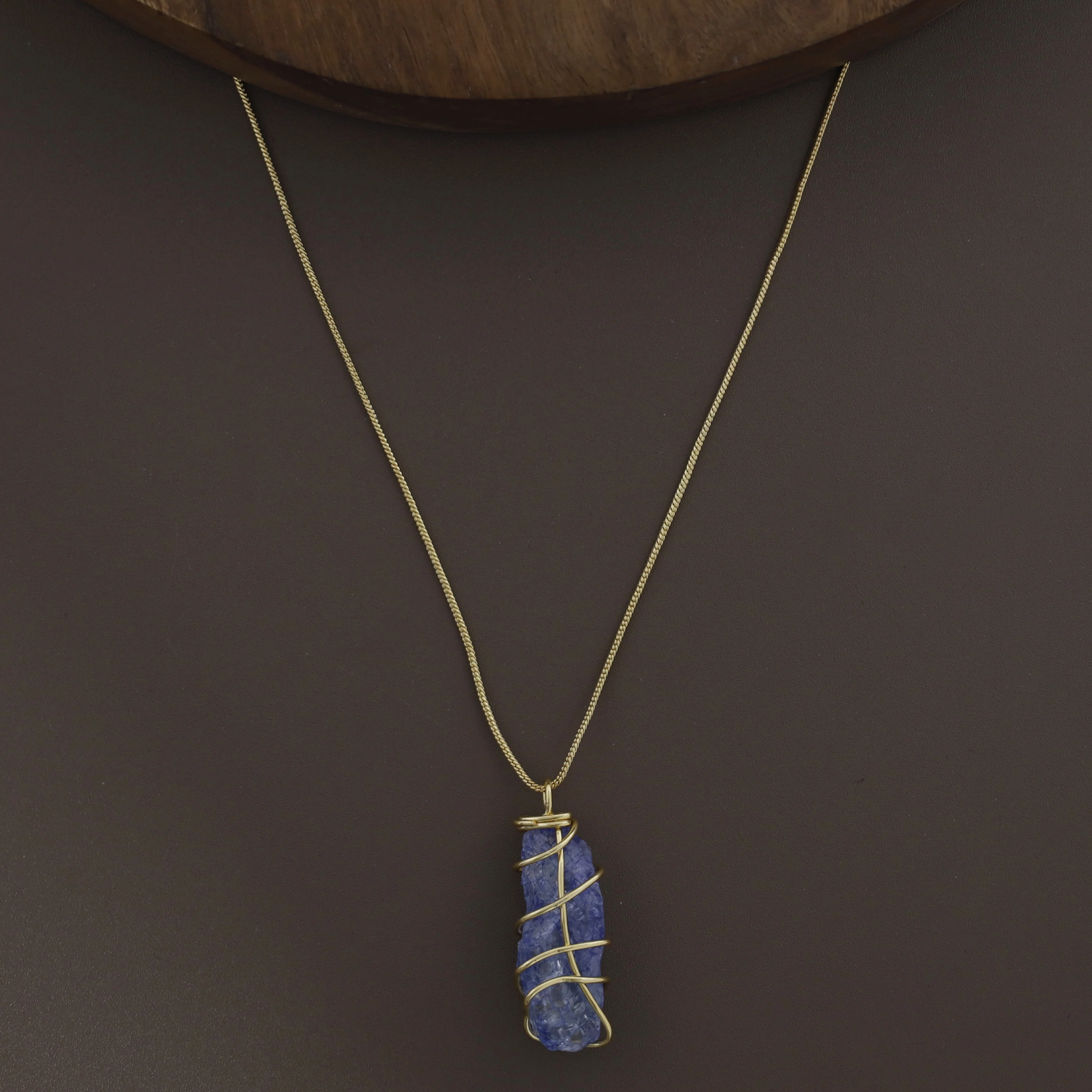 Zinnia Binded Dyed Stone Neckpiece - Image 11