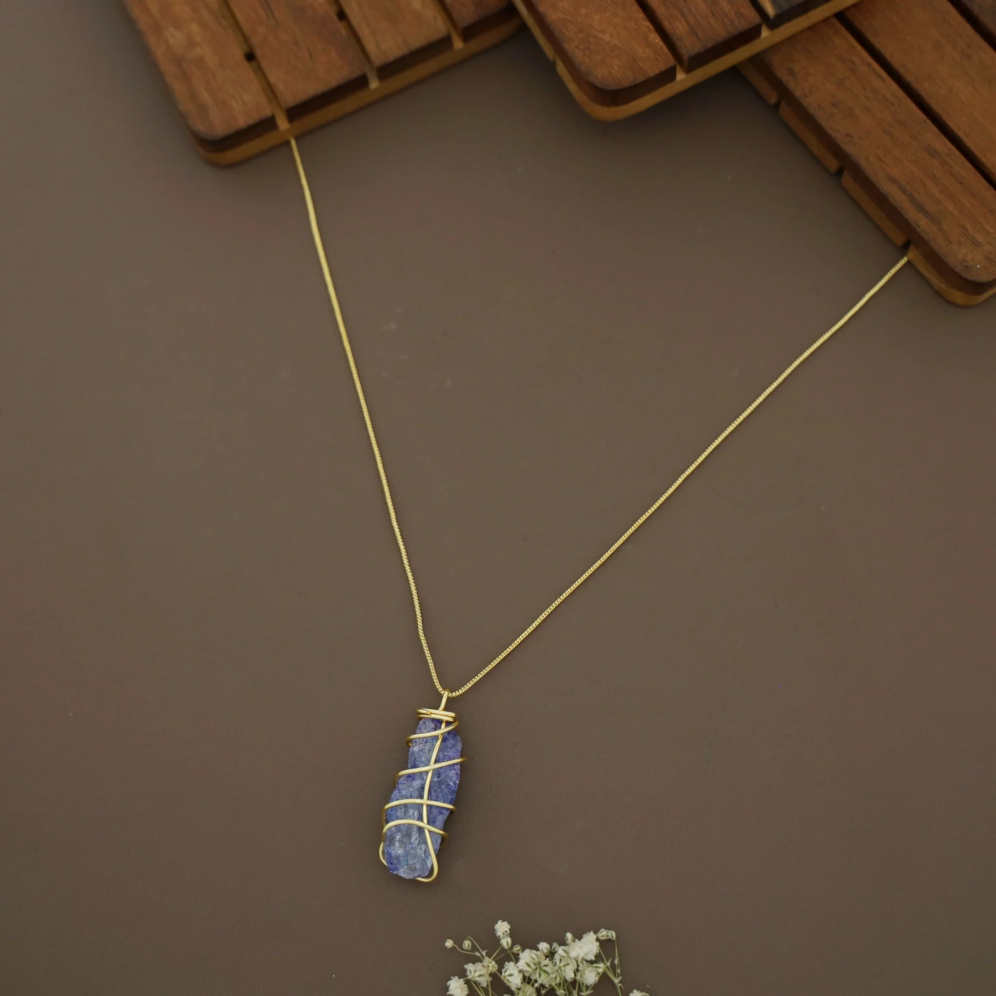 Zinnia Binded Dyed Stone Neckpiece - Image 5