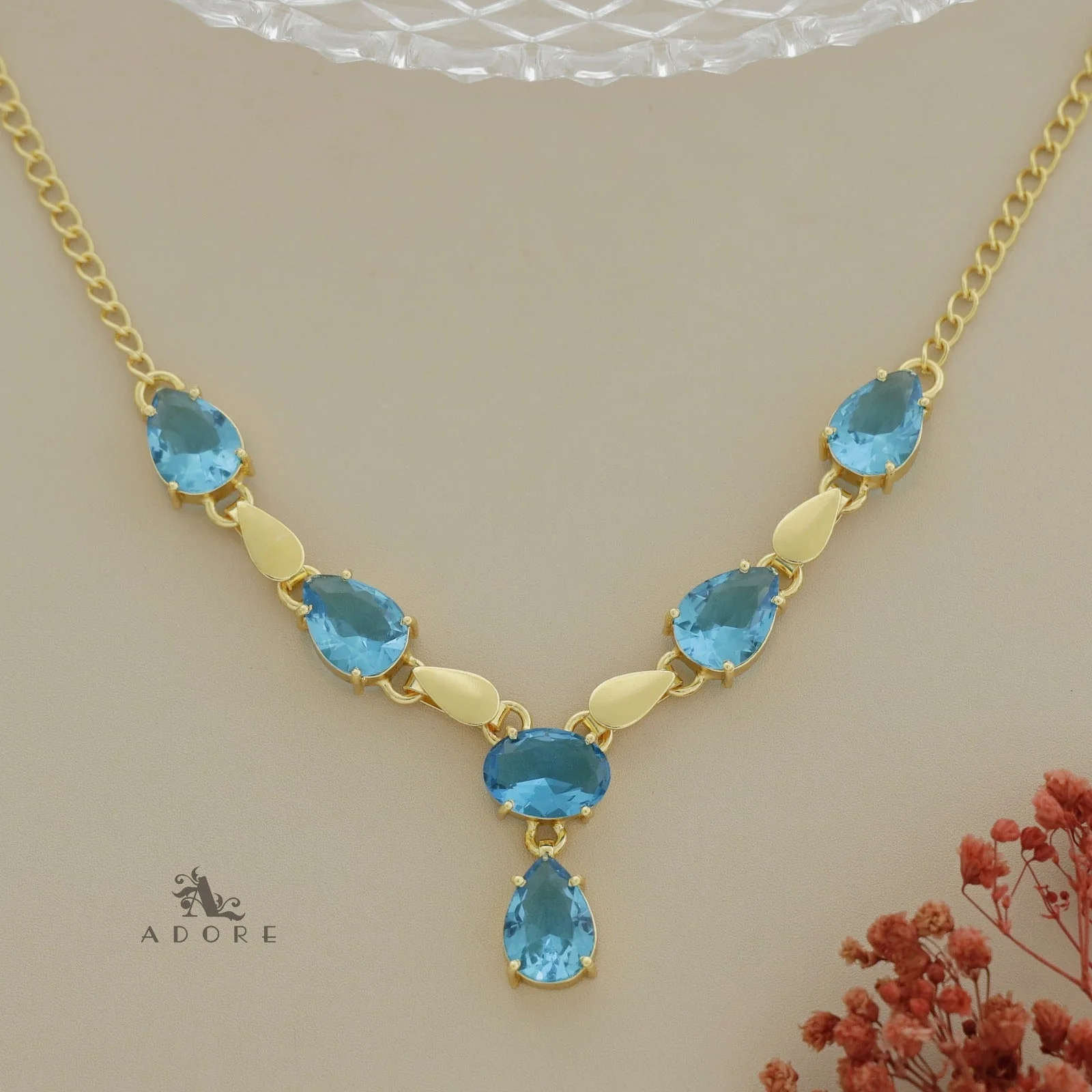 Ziona Glossy Neckpiece - Image 5