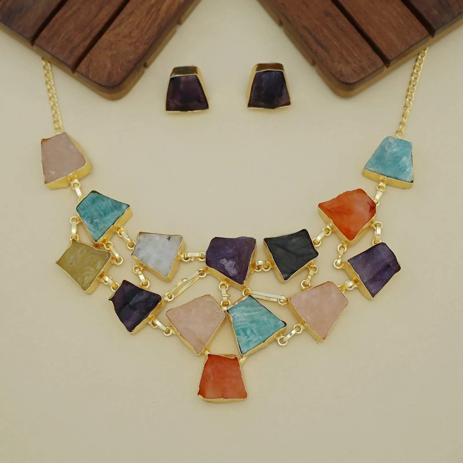 Ziya Raw Stone Neckpiece With Stud - Image 22