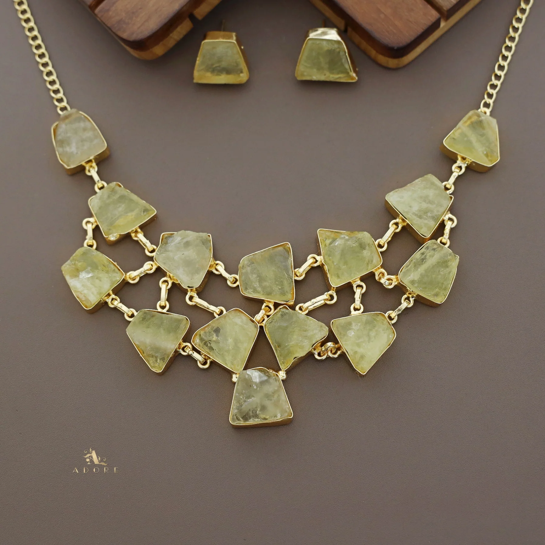 Ziya Raw Stone Neckpiece With Stud - Image 5