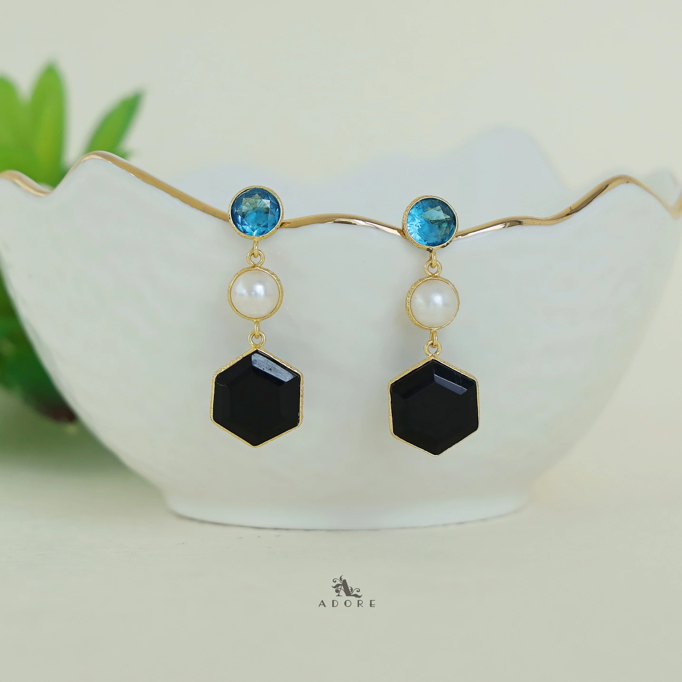 Zrika Glossy Circle + Hexagon Pearl Earring - Image 3