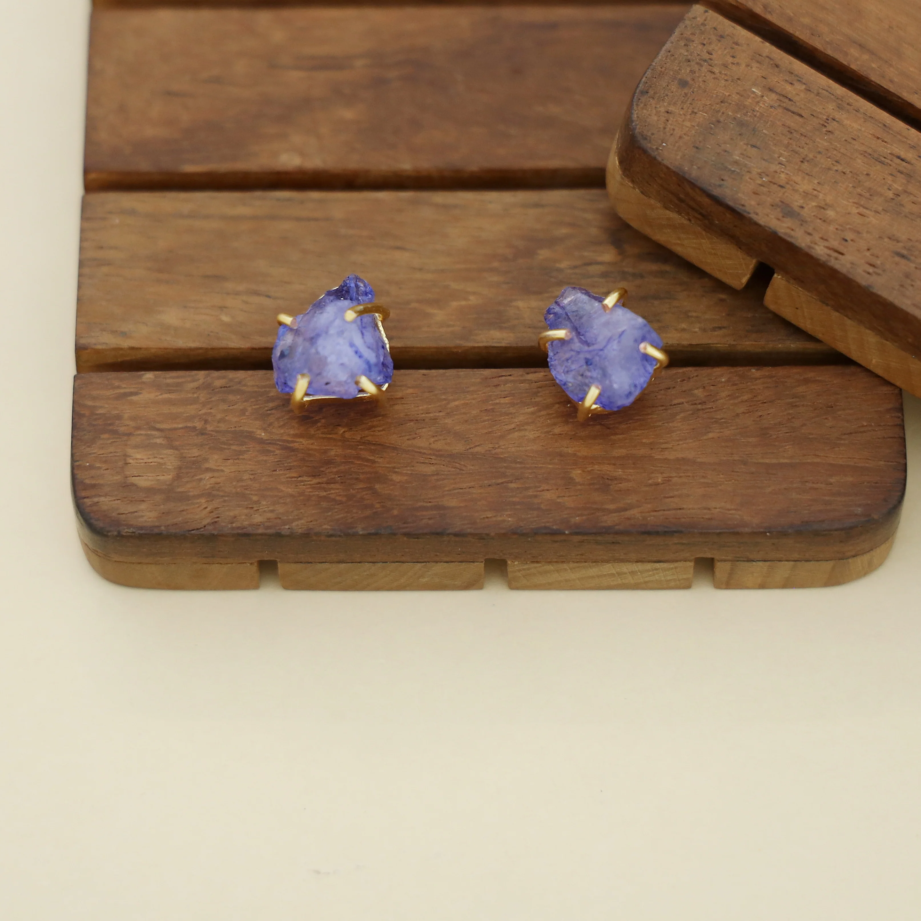 Zuma Raw Stone Stud - Image 81