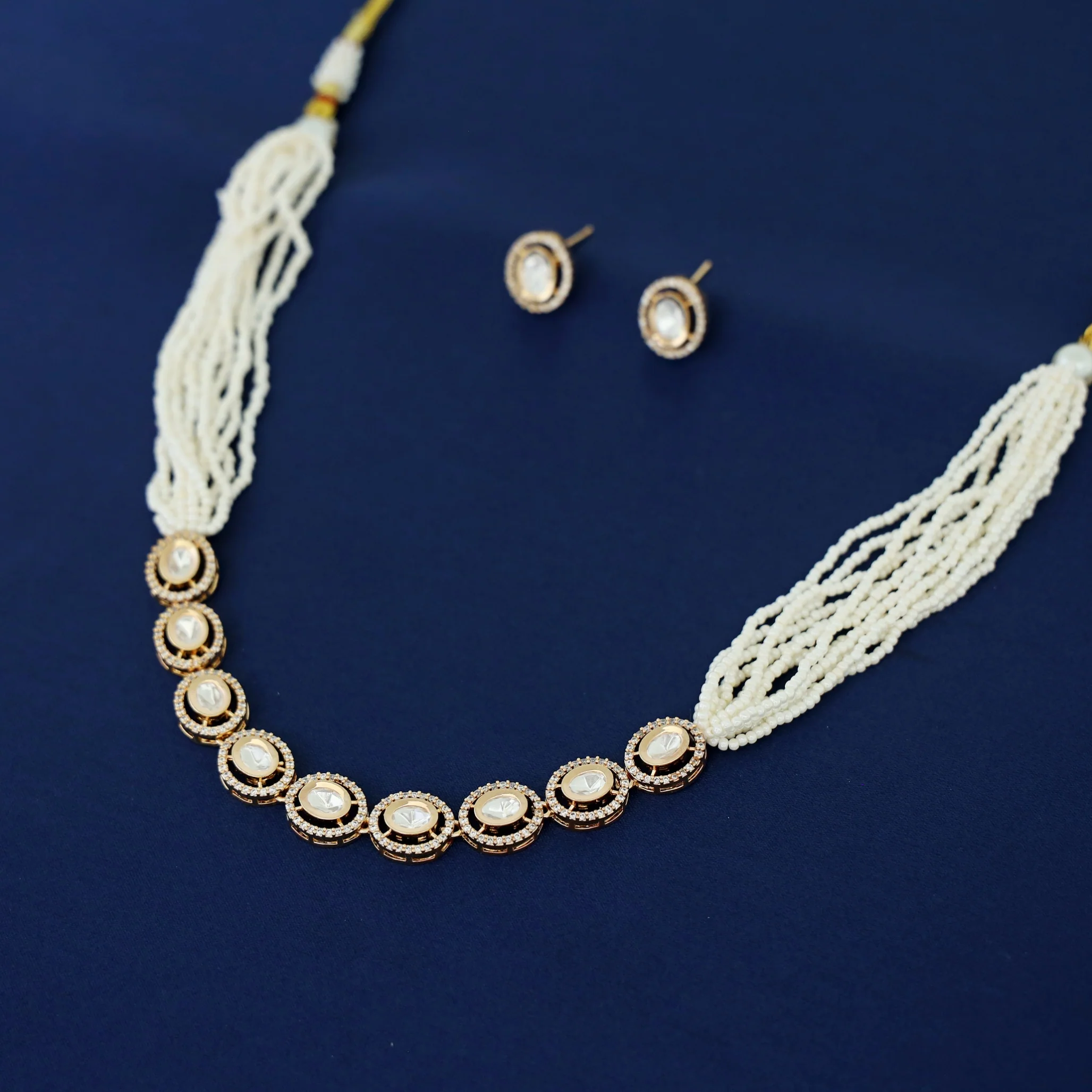 Zunaira Kundan Layered Beads Neckpiece With Stud - Image 4